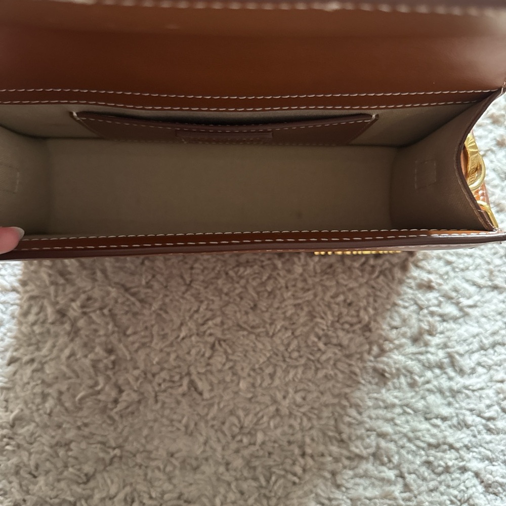 Jacquemus Tan Leather Shoulder Bag - Picture 3 of 7